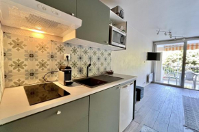 Bright studio just a stone's throw from the sea
